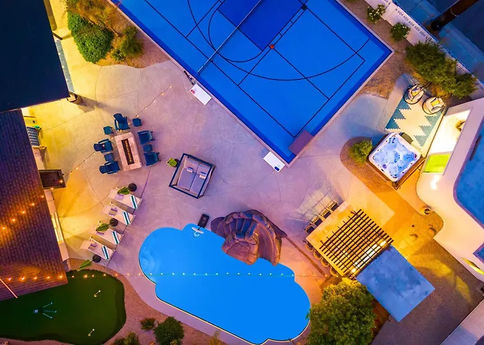 Waterslideluxury3 Housessportcrtshufflegolfspa Holiday home Scottsdale