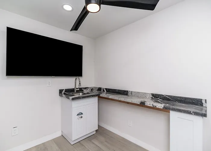 Waterslideluxury3 Housessportcrtshufflegolfspa Holiday home Scottsdale